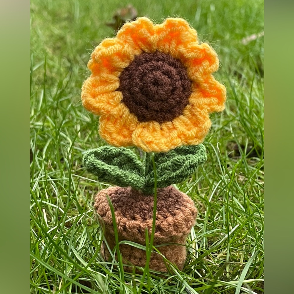 COPY - Handmade Crochet Sunflower Mini Potted Plant Knitted Fake Sunflower
